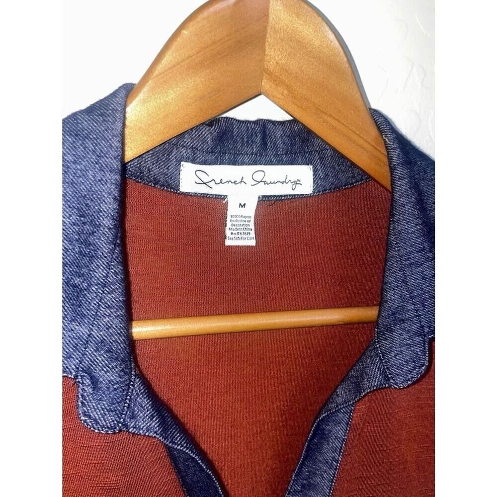 Womens Button Up Collared Shirt Rust & Denim Fall French Laundry M - Picture 3 of 3